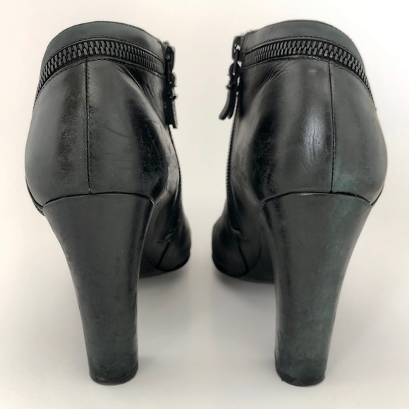 Via Spiga Leather Ankle Boots, Black w/Zip, sz 8 - Picture 5 of 8